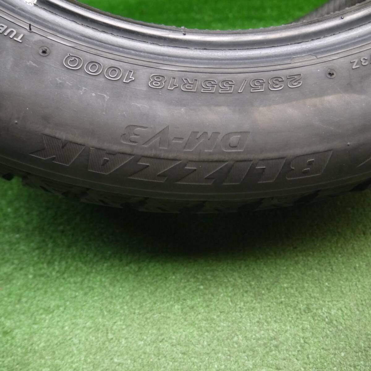 1本価格★スタッドレス 235/55R18 ブリヂストン ブリザック DM-V3 ハリアー RAV4 ヴァンガード レクサス NX等★5011715Hスタ