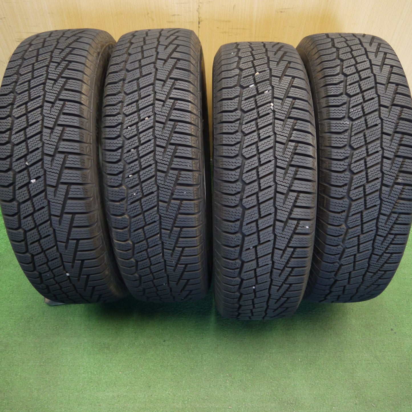 バリ溝!22年!キレイ!9分★スタッドレス 165/65R14 コンチネンタル ノースコンタクト NC6 Zmeist M5 14インチ ソリオ ハスラー 等 PCD100/4H★6042006Hス