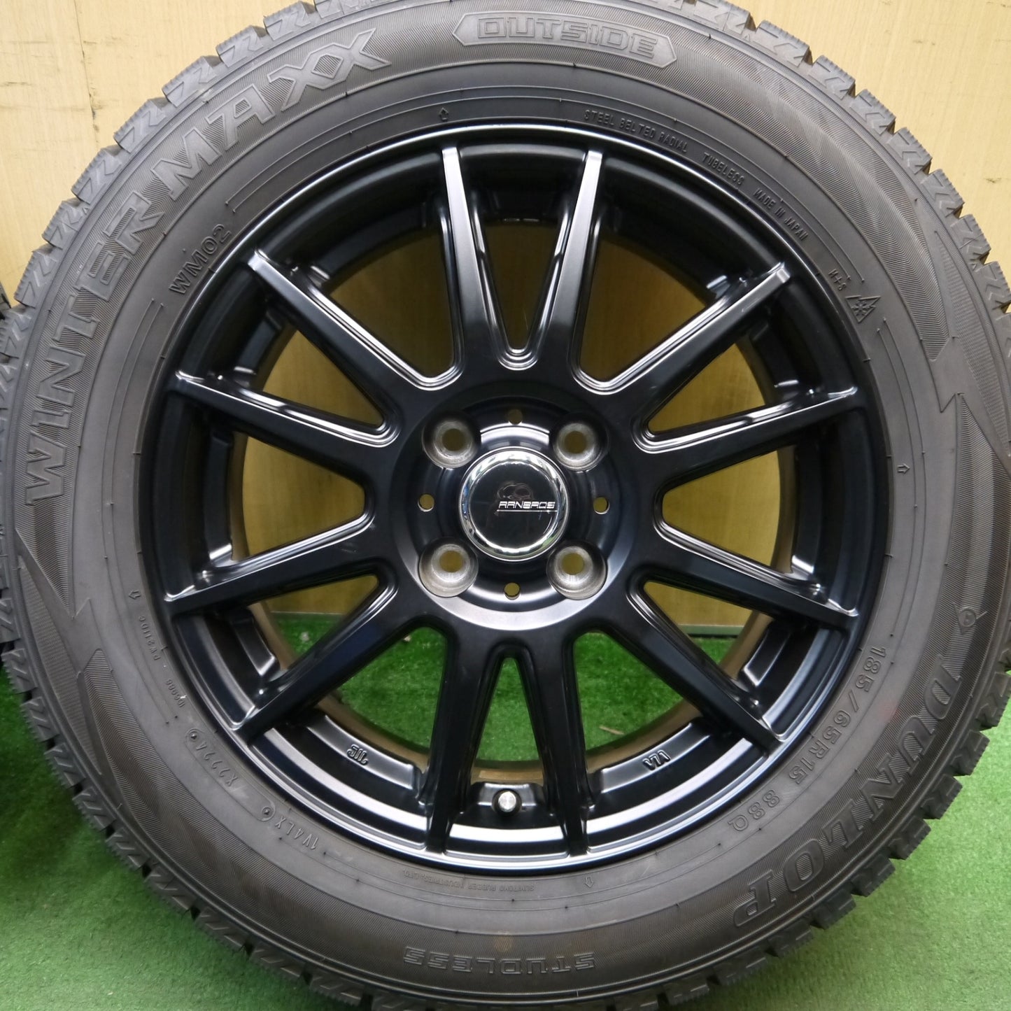 バリ溝!24年!キレイ!9.5分以上★スタッドレス 185/65R15 ダンロップ ウインターマックス WM02 RANBROS ランブロス 15インチ PCD100/4H★5093006Hス