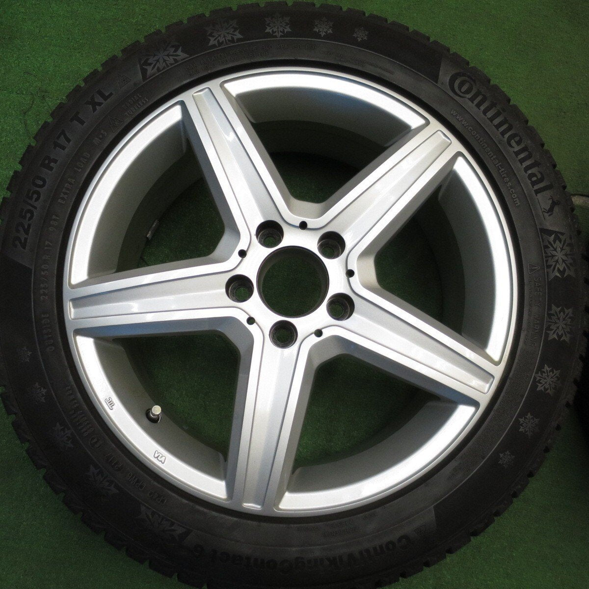 バリ溝!キレイ!9.5分以上★ベンツ 等 EURO FORSCH 225/50R17 スタッドレス コンチネンタル コンチバイキング コンタクト6 ユーロフォルシュ PCD112/5H★5031010Hス