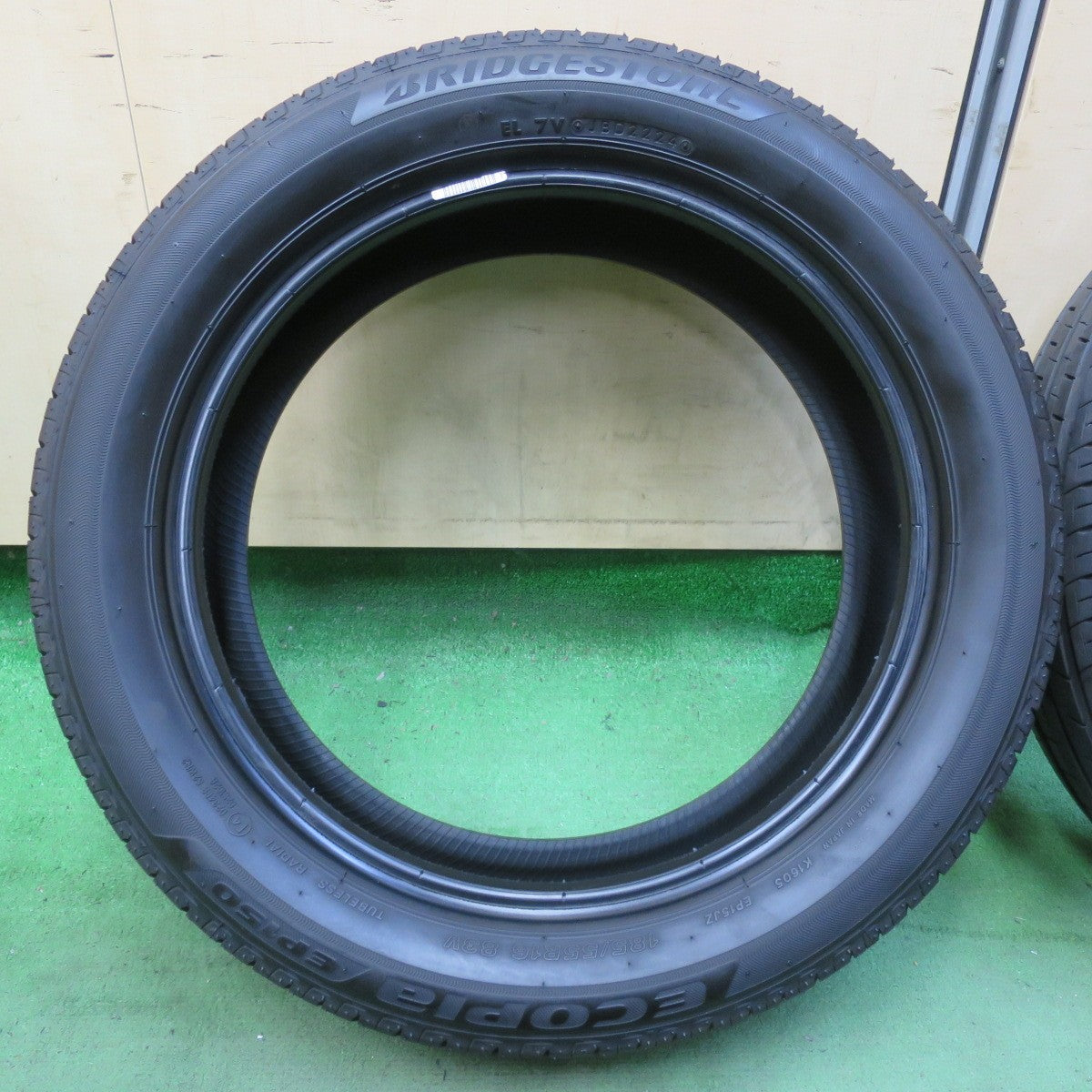 バリ溝!24年!ほぼ新車外し★185/55R16 ブリヂストン エコピア EP150 タイヤ 16インチ フィット スイフト インサイト グレイス シャトル 等★5080806イノタ