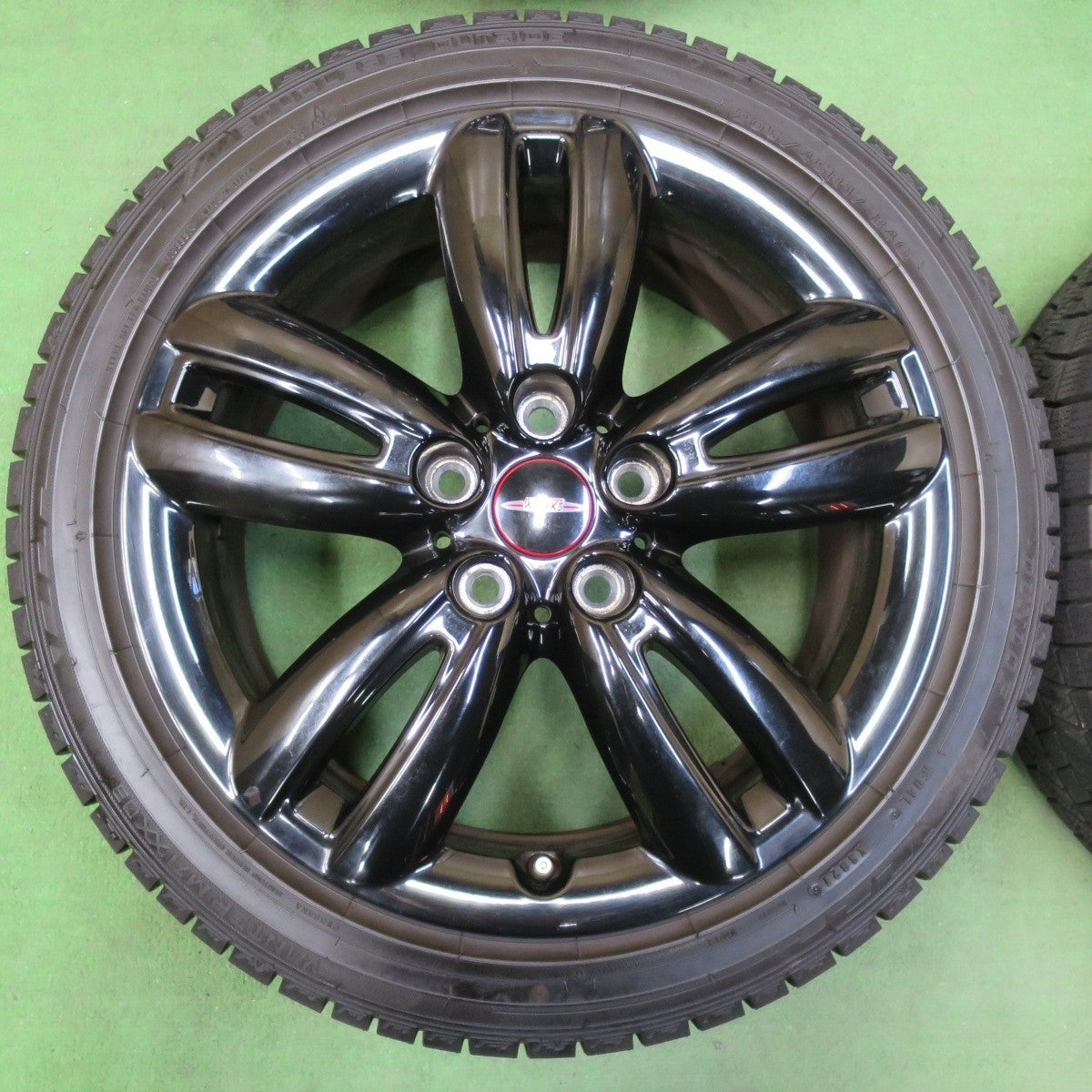バリ溝!21年!9.5分★MINI ミニ F56 F56 F57 JCW 純正 205/45R17 スタッドレス ダンロップ ウインターマックス03 ジョンクーパーワークス PCD112/5H★5011801イス