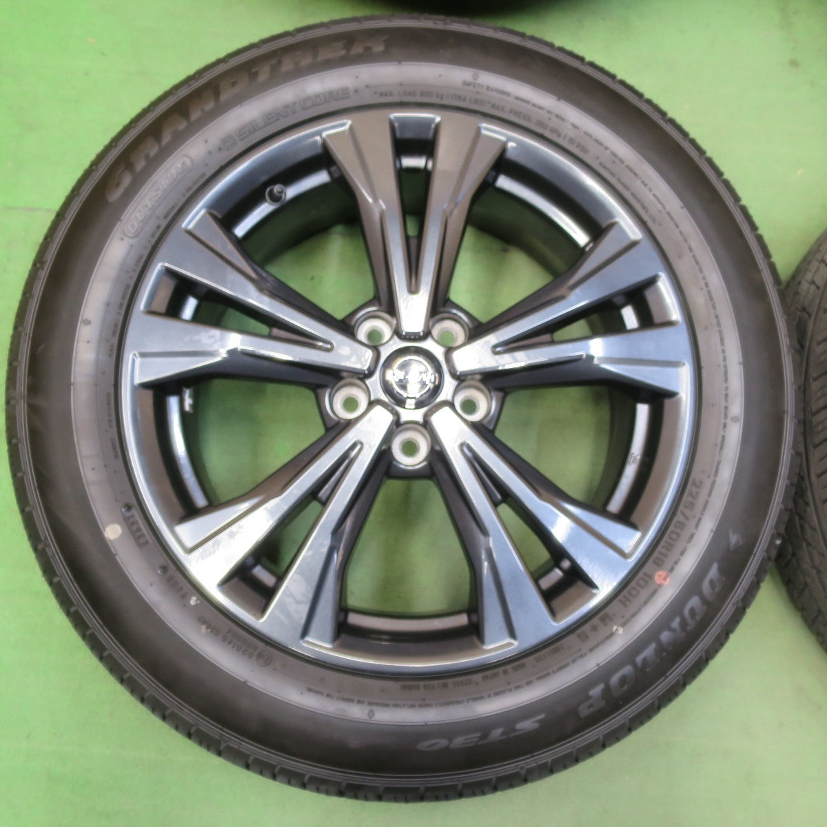 新車外し!21年★日産 T32 エクストレイル 純正 225/60R18 ダンロップ ST30 グラントレック 18インチ PCD114.3/5H★5052906イノ