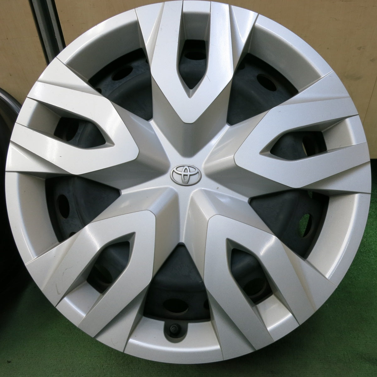 キレイ★トヨタ カローラ クロス 純正 スチール ホイール 17インチ 17×6.5J PCD114.3/5H★5072306SYホ
