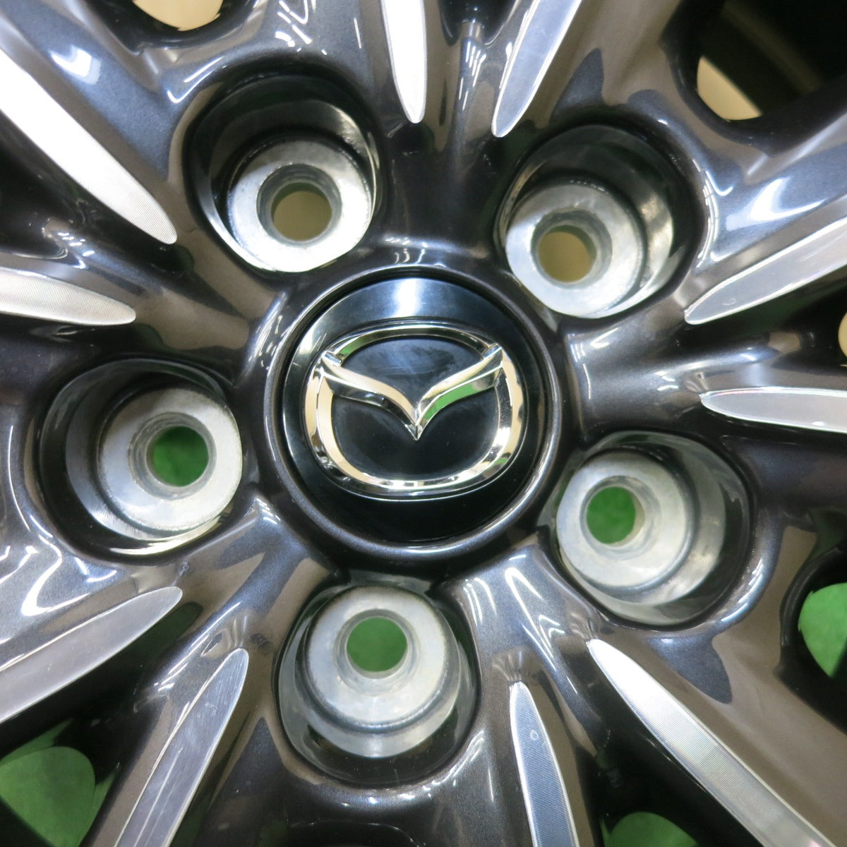 4本価格★マツダ CX-3 純正 ホイール 18インチ 18×7J CX3 PCD114.3/5H★5070414SYホ