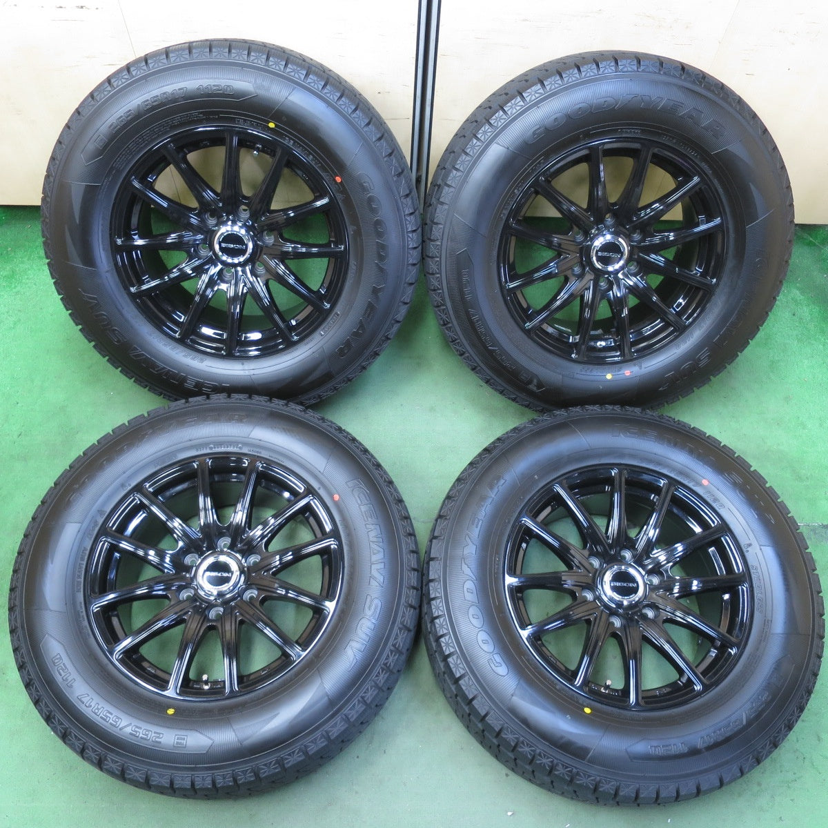 ほぼ未使用!24年!キレイ★スタッドレス 265/65R17 グッドイヤー アイスナビ SUV BISON BN-01 バイソン 17インチ PCD139.7/6H★5101501イス
