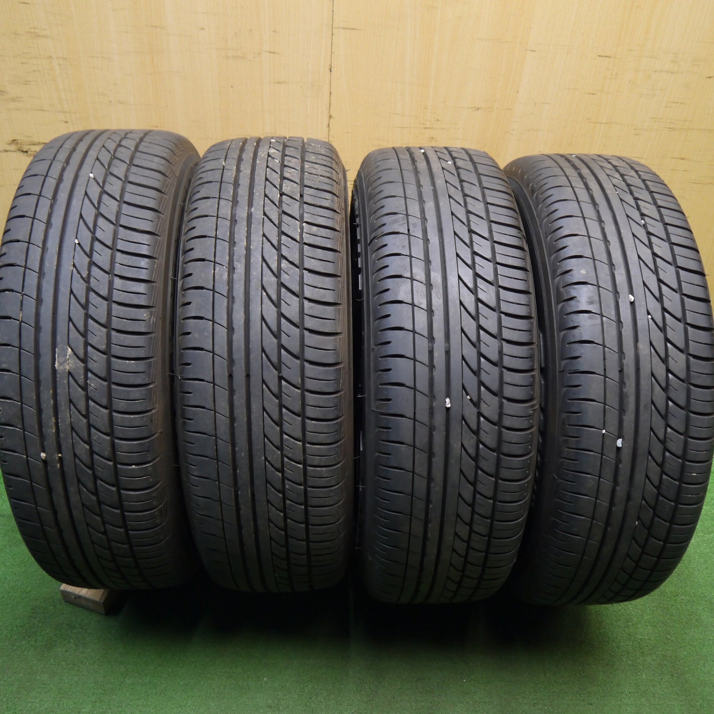 バリ溝!24年!9.5分★Lehrmeister MOST 215/60R17C 109/107S ヨコハマ PARADA PA03 ホワイトレター 17インチ レアマイスター モウスト PCD139.7/6H★5041410Hノ