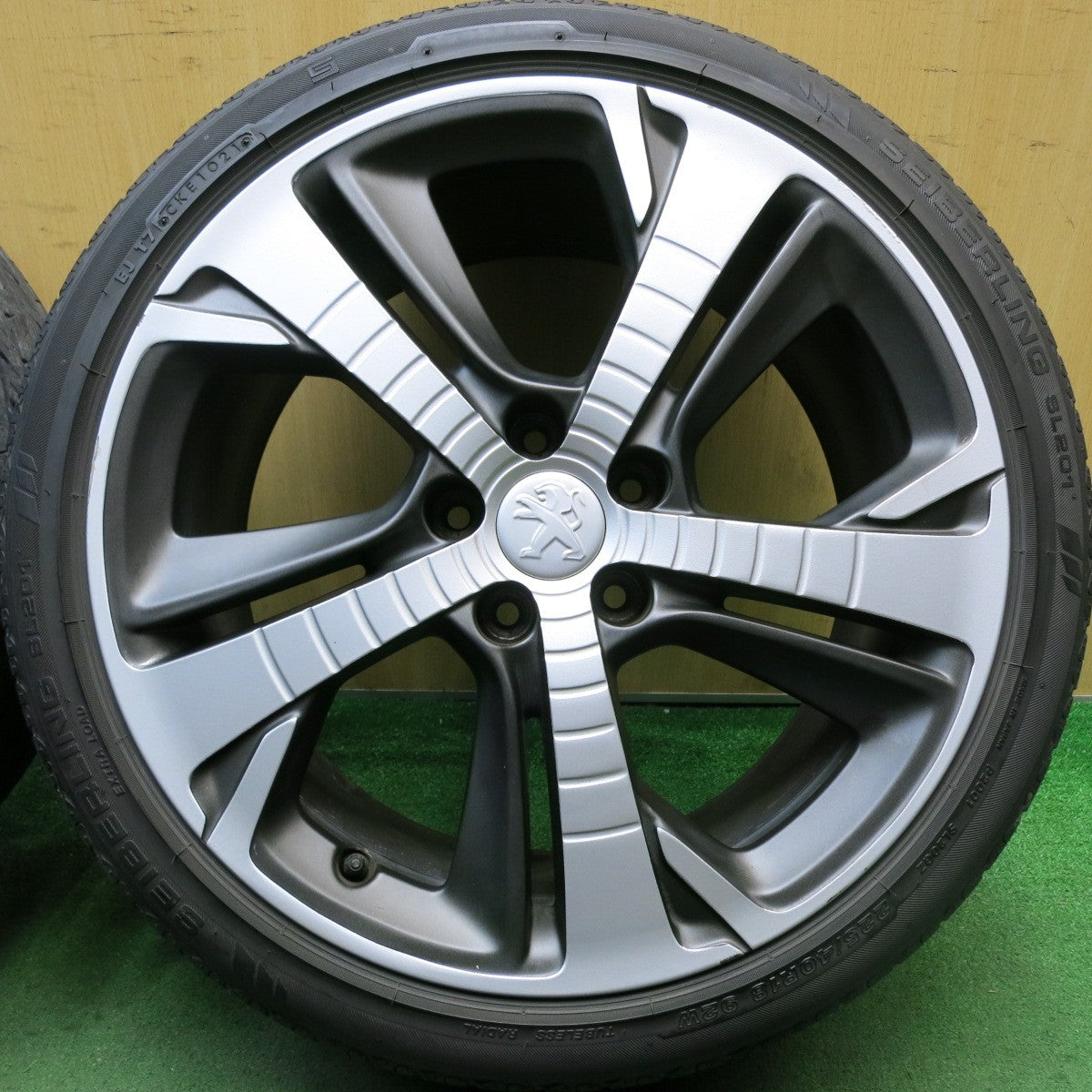 4本価格!21年★プジョー 308 GT 純正 225/40R18 セイバーリング SL201 18インチ PCD108/5H★5080105HAノ