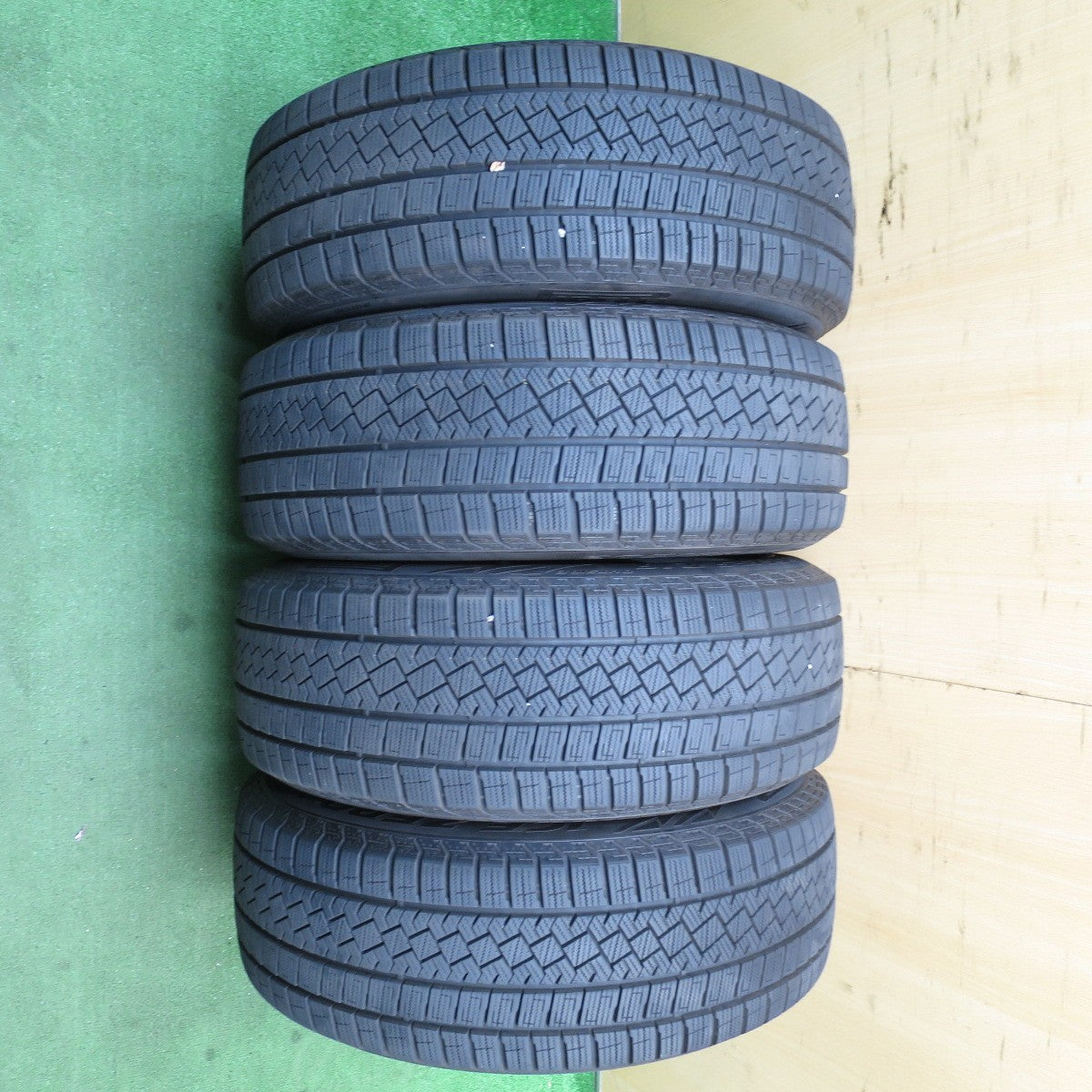 バリ溝!22年!キレイ!9.5分★BMW 等 Eurodesign EIGER 阿部商会 205/55R16 スタッドレス ピレリ アイスゼロ アシンメトリコ ユーロデザイン アイガー PCD112/5H★5060307NJス