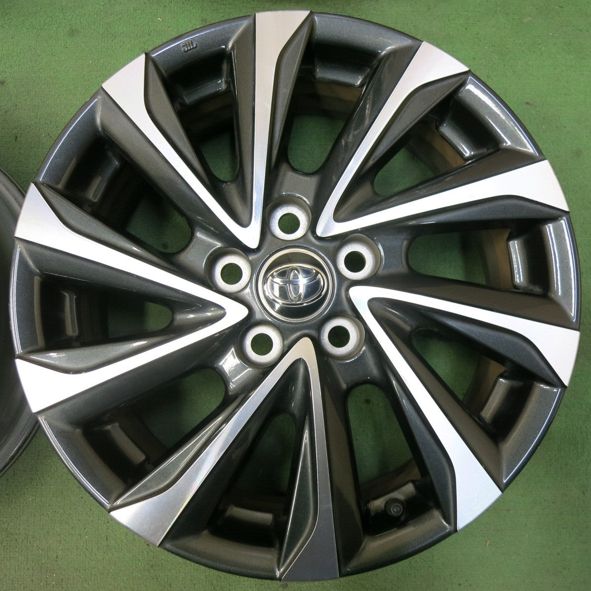4本価格★トヨタ 90系 ノア ヴォクシー 純正 ホイール 17インチ 17×6J PCD114.3/5H★5071106SYホ