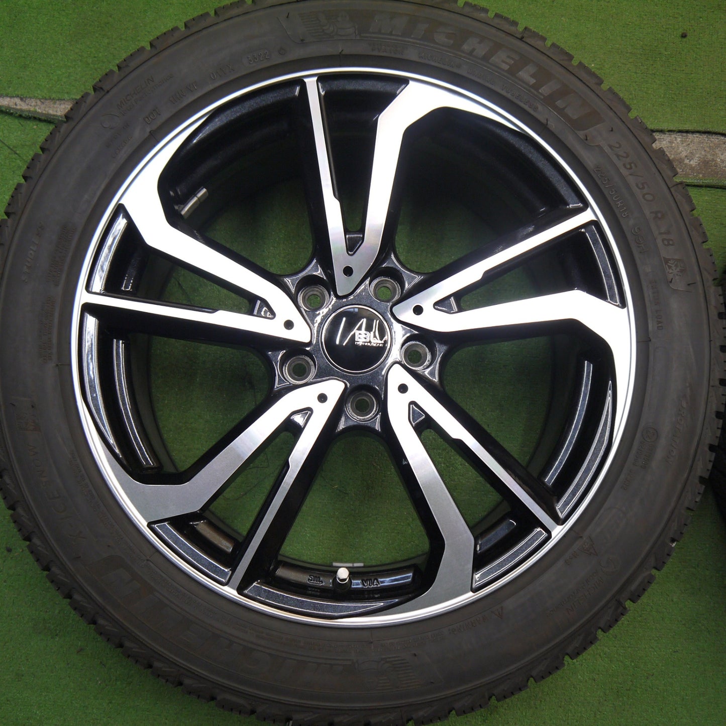 バリ溝!22年!9.5分★スタッドレス 225/50R18 ミシュラン X-ICE SNOW BRANDLE-LINE ブランドルライン 18インチ PCD114.3/5H★5061009Hス
