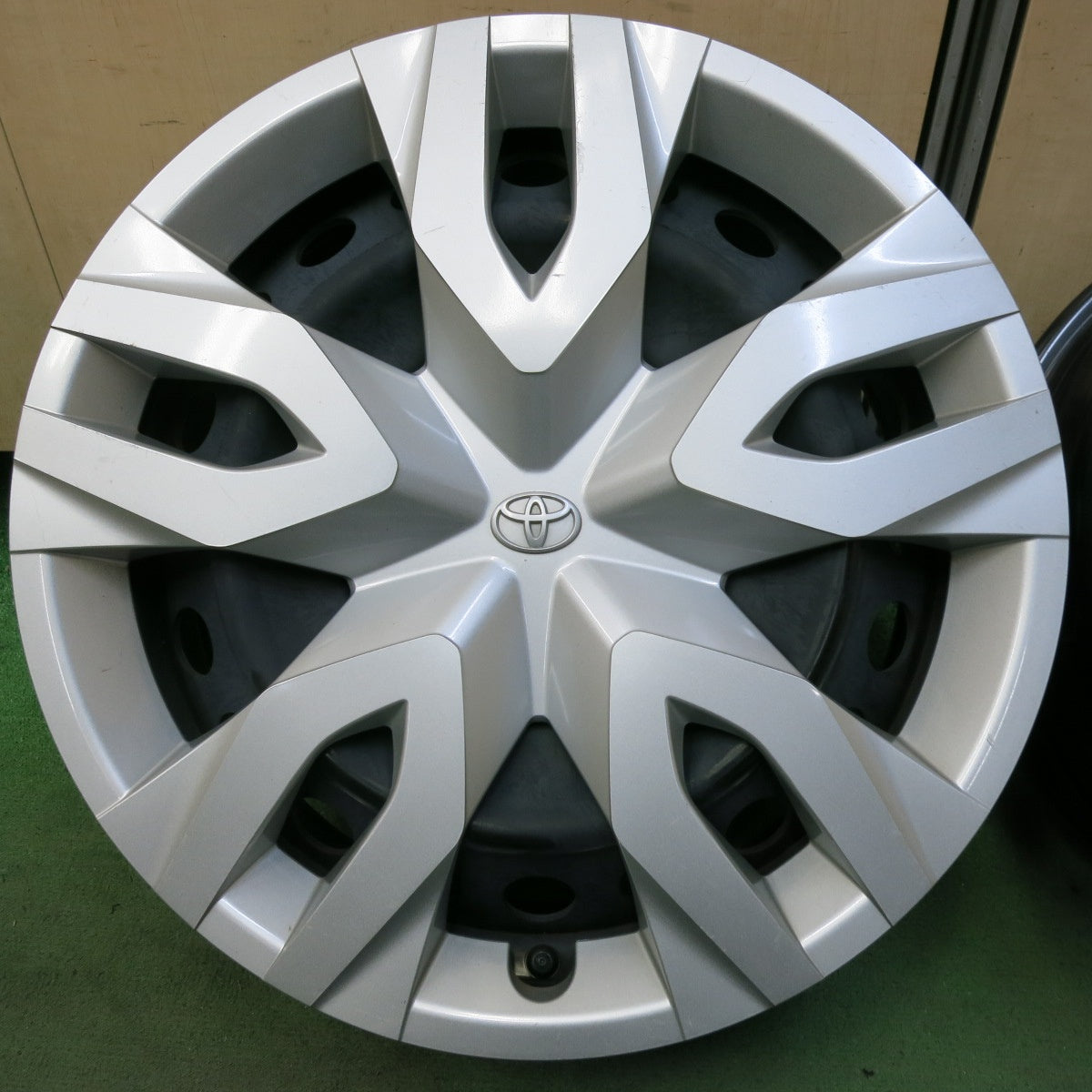 キレイ★トヨタ カローラ クロス 純正 スチール ホイール 17インチ 17×6.5J PCD114.3/5H★5072306SYホ