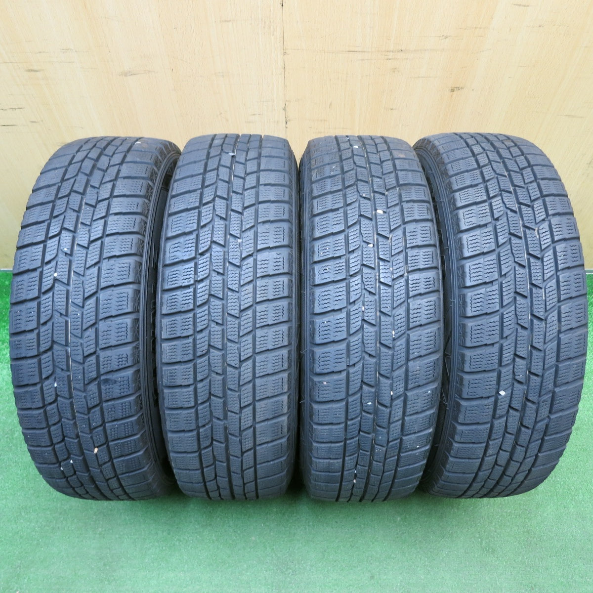 4本価格★MINI ミニ F55 F56 等 純正 ヘリスポーク 492 175/65R15 スタッドレス グッドイヤー アイスナビ6 15インチ PCD112/5H★6022810HAス