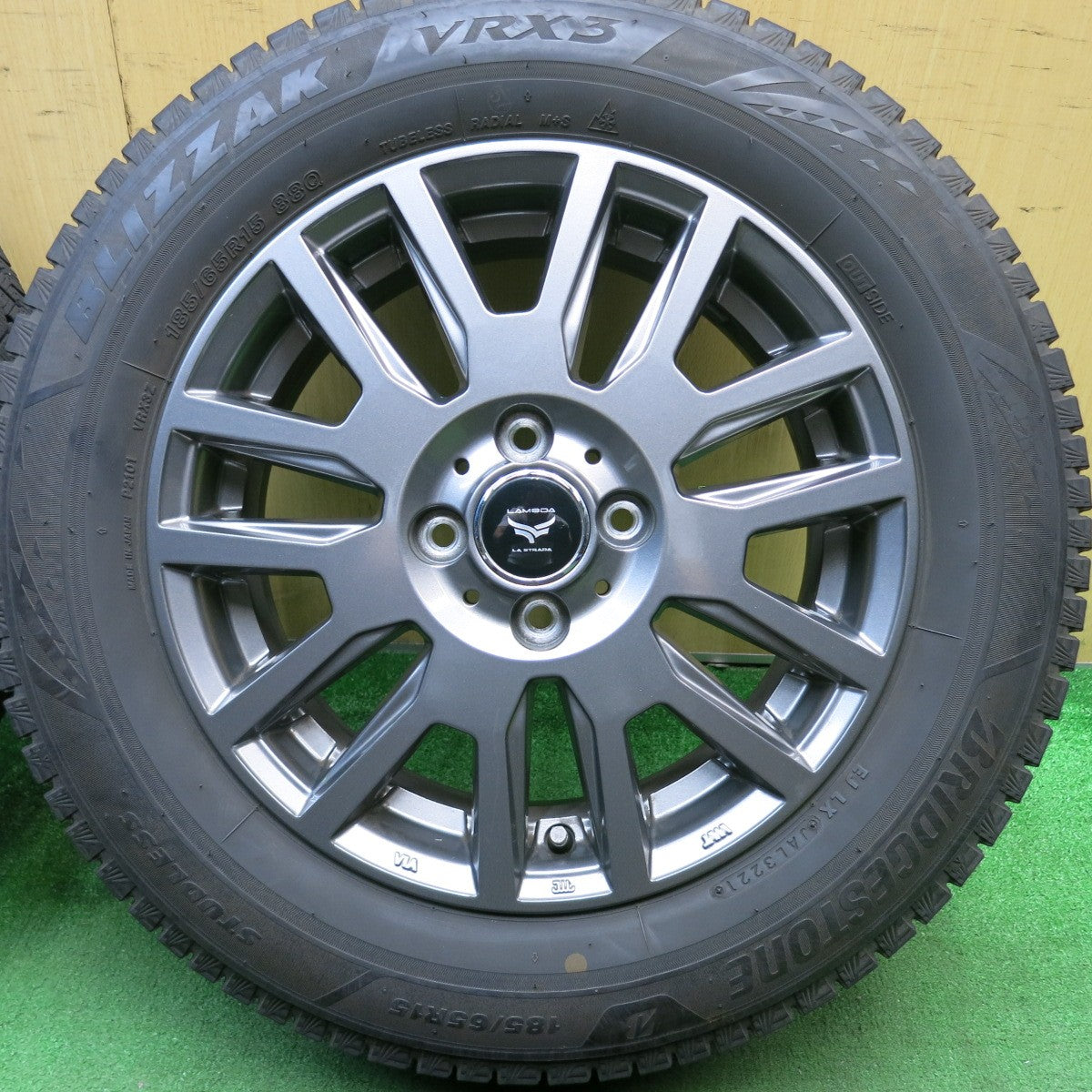 バリ溝!21年!キレイ!9分★スタッドレス 185/65R15 ブリヂストン ブリザック VRX3 LAMBDA LA STRADA ラムダ ラ ストラーダ 15インチ PCD100/4H★5051401TNス