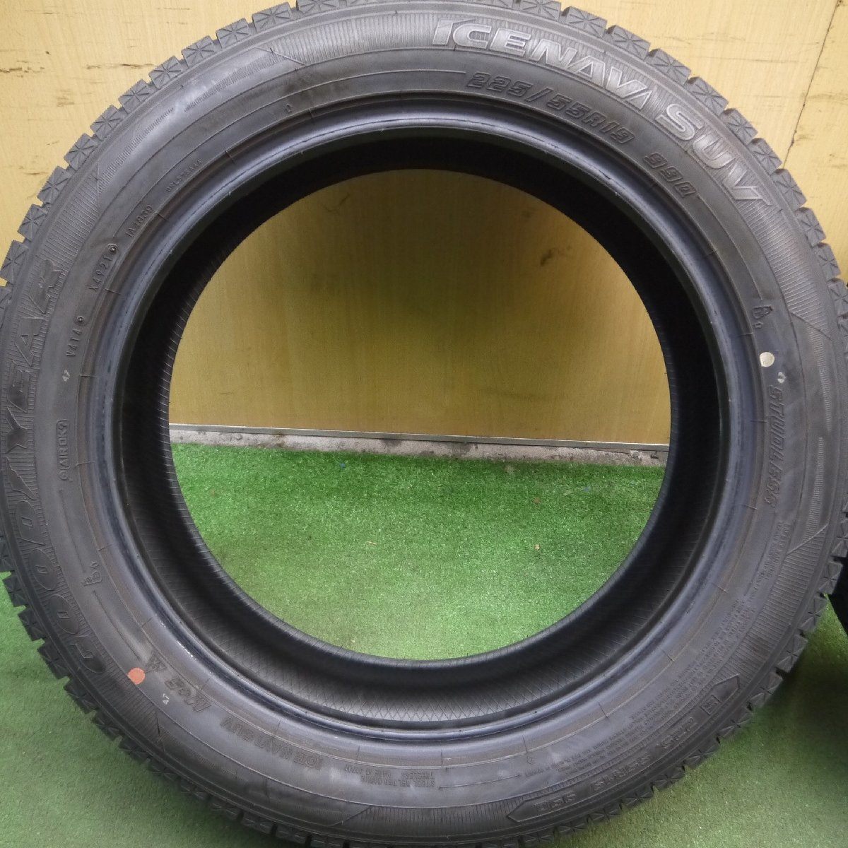 超バリ溝 21年 9.5分以上★スタッドレス 225/55R19 グッドイヤー アイスナビSUV タイヤ 19インチ ハリアー CX-8等★4011014Hスタ