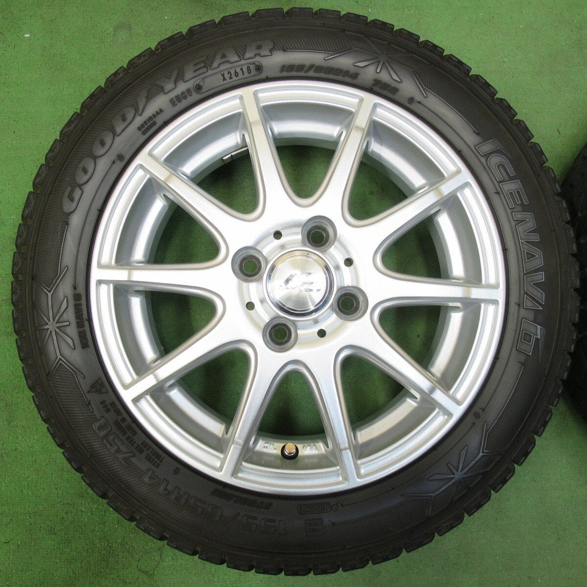 バリ溝!9分★スタッドレス 155/65R14 グッドイヤー アイスナビ6 KRAITⅡ クレイト2 14インチ PCD100/4H★5032913イス