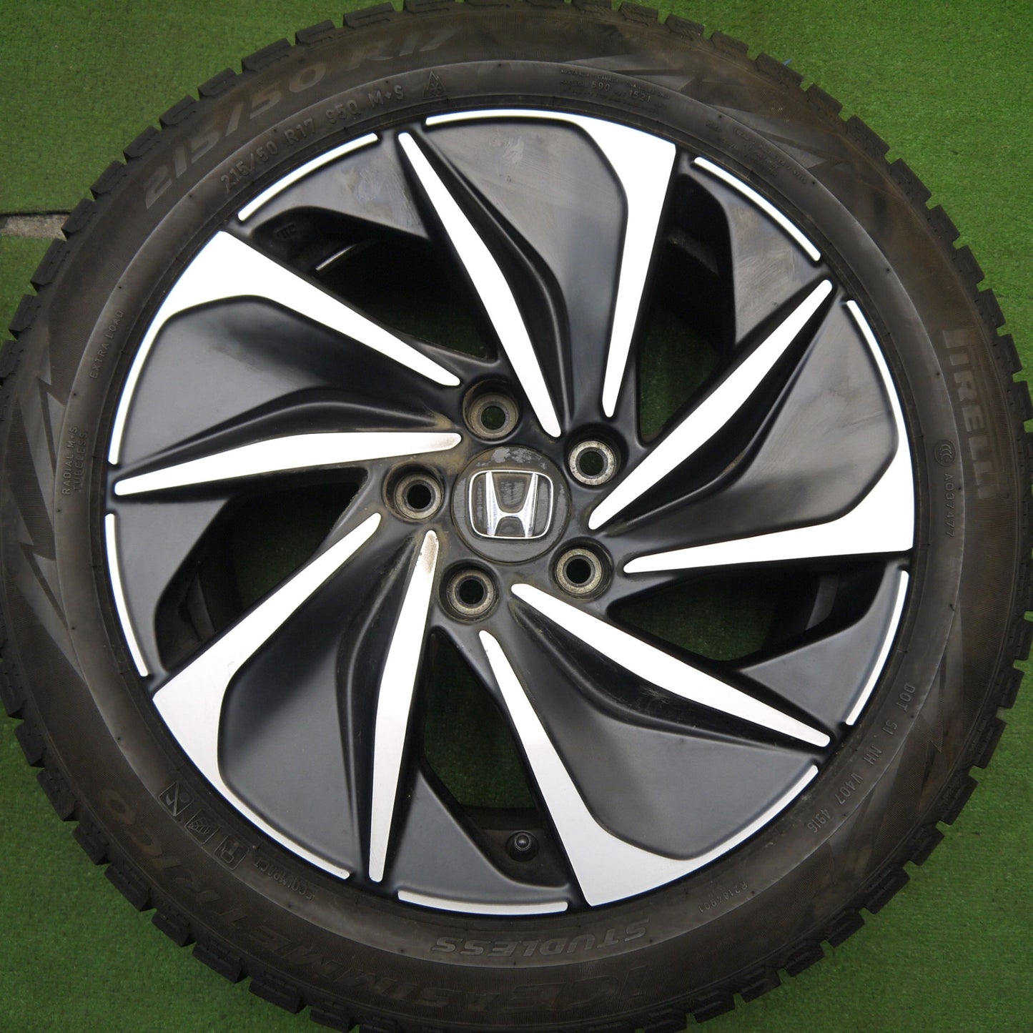 キレイ★ホンダ インサイト 純正 215/50R17 スタッドレス ピレリ アイスアシンメトリコ 17インチ PCD114.3/5H★5043004Hス