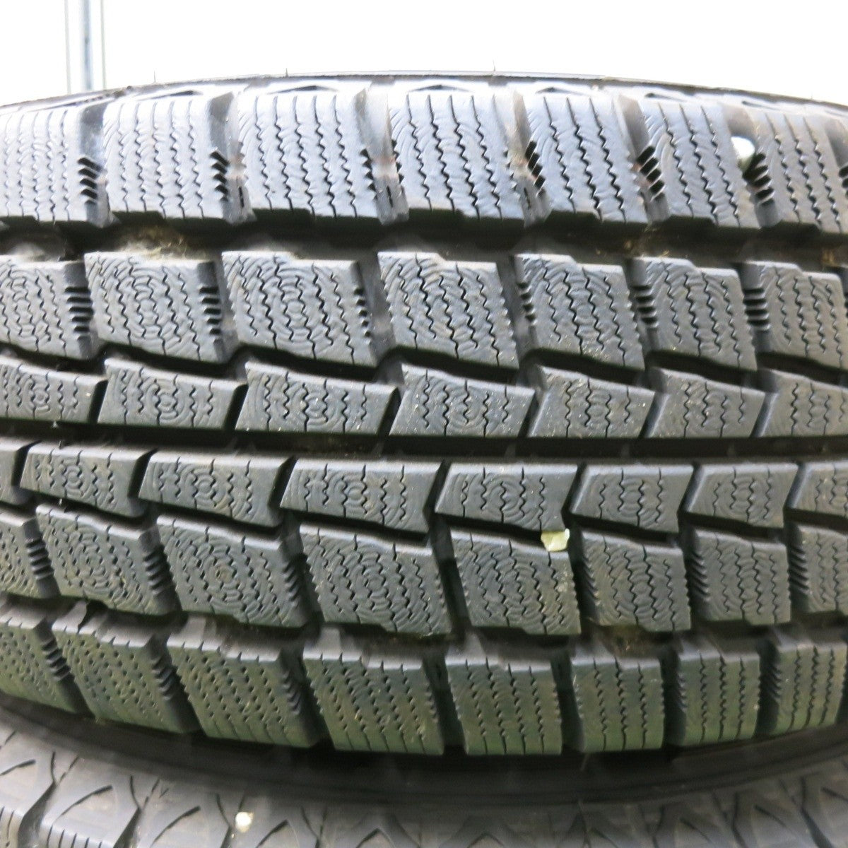 バリ溝!22年!9.5分以上★ハイエース 等 195/80R15 107/105L スタッドレス ハンコック ウインター RW06 社外 アルミ 15インチ PCD139.7/6H★4122508SYス