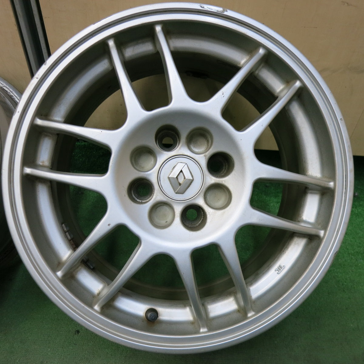 4本価格★ルノー ルーテシア メガーヌ 等 純正 O・Z ホイール 15インチ 15×7J OZ PCD100/4H★5042511SYホ