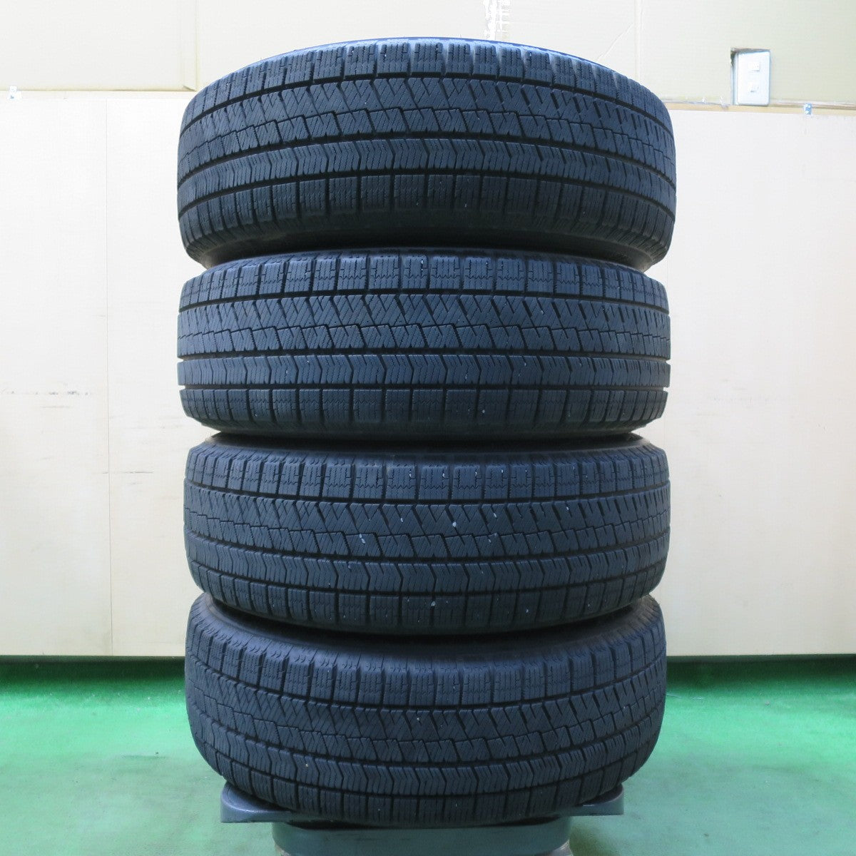 バリ溝!22年!9分★トヨタ 30系 プリウス 純正 195/65R15 スタッドレス ブリヂストン ブリザック VRX2 15インチ PCD100/5H★5040905イス