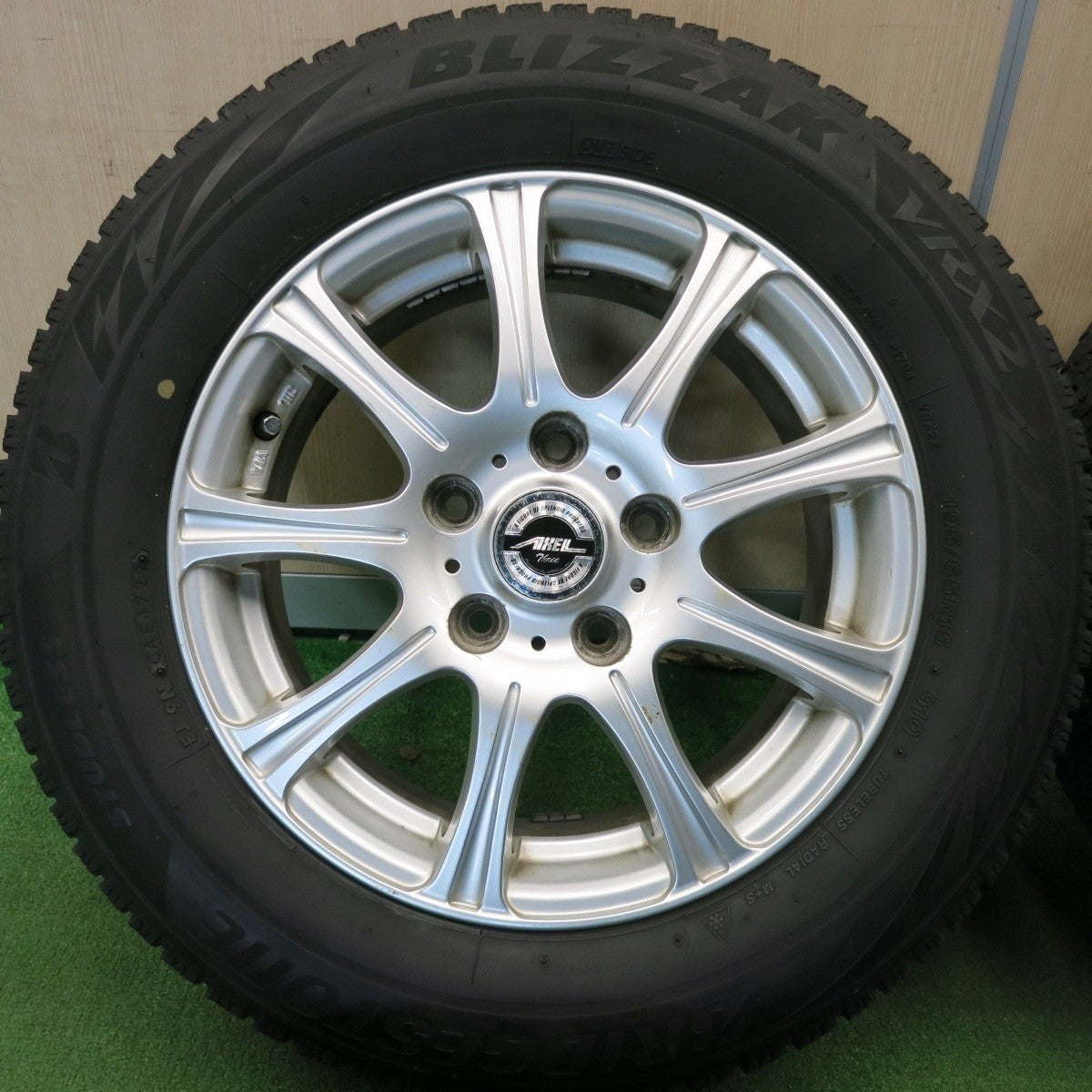4本価格 22年★スタッドレス 195/65R15 ブリヂストン ブリザック VRX2 AXEL Three アクセル PCD114.3/5H★5021301TNス