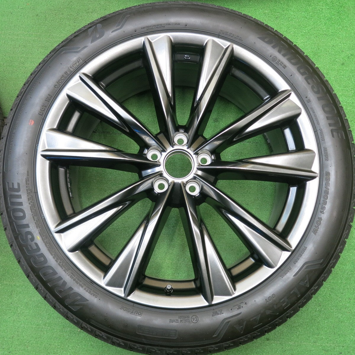 新車外し!25年★レクサス RX Fスポーツ 純正 235/50R21 ブリヂストン アレンザ 001 21インチ PCD114.3/5H★5051806HAノ