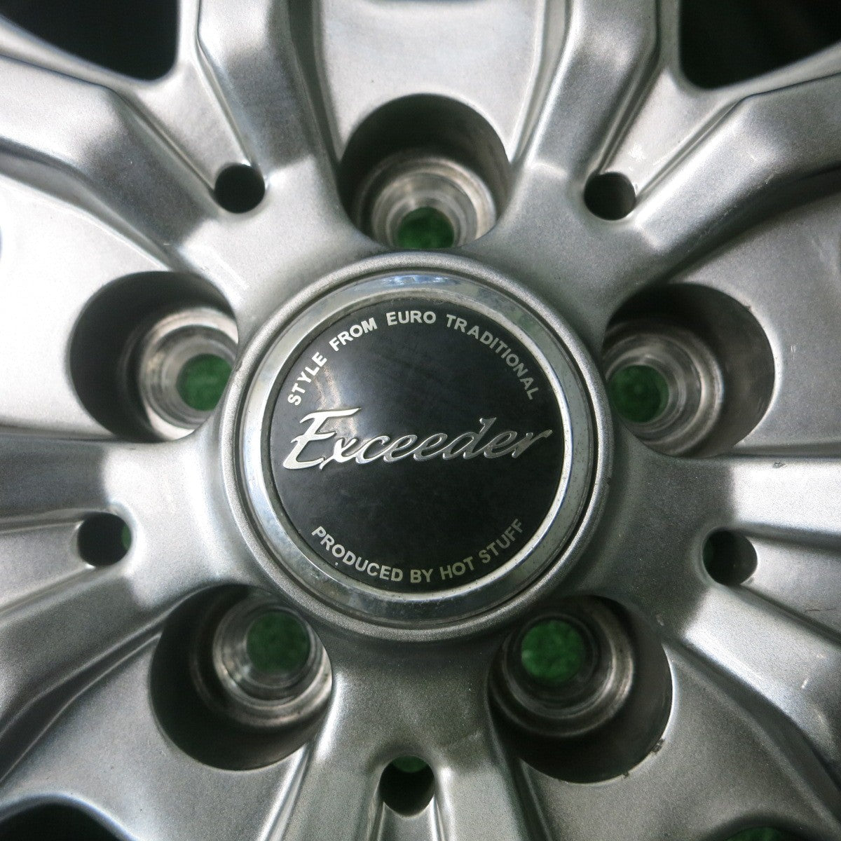 バリ溝!22年!キレイ!9.5分★プリウス 等 185/65R15 スタッドレス ハンコック ウインター アイセプト IZ2A Exceeder エクシーダー 15インチ PCD100/5H★5051702NJス