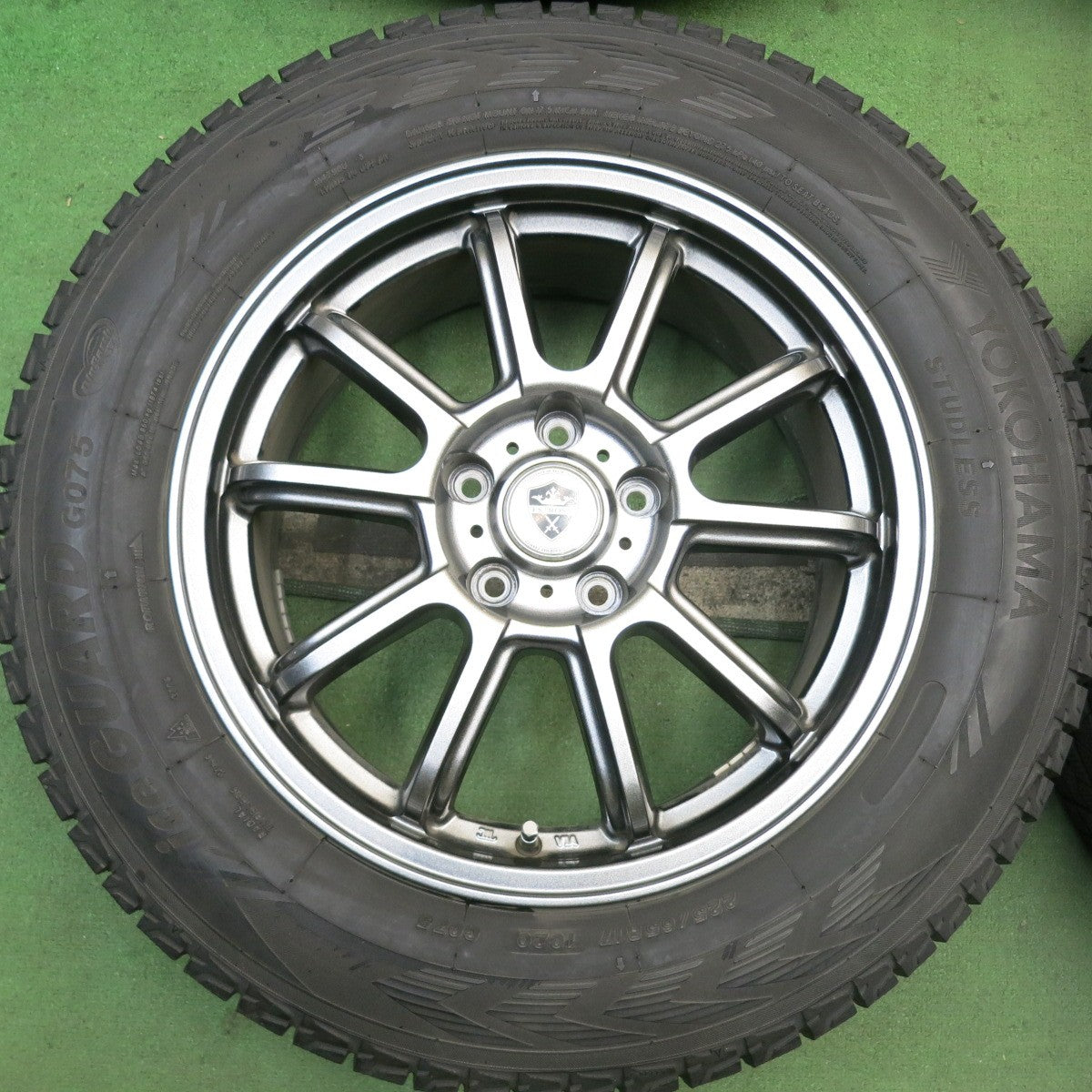 バリ溝!キレイ!9.5分★スタッドレス 225/65R17 ヨコハマ アイスガード G075 ESTROSA エステローザ 17インチ PCD114.3/5H★5092511HAス