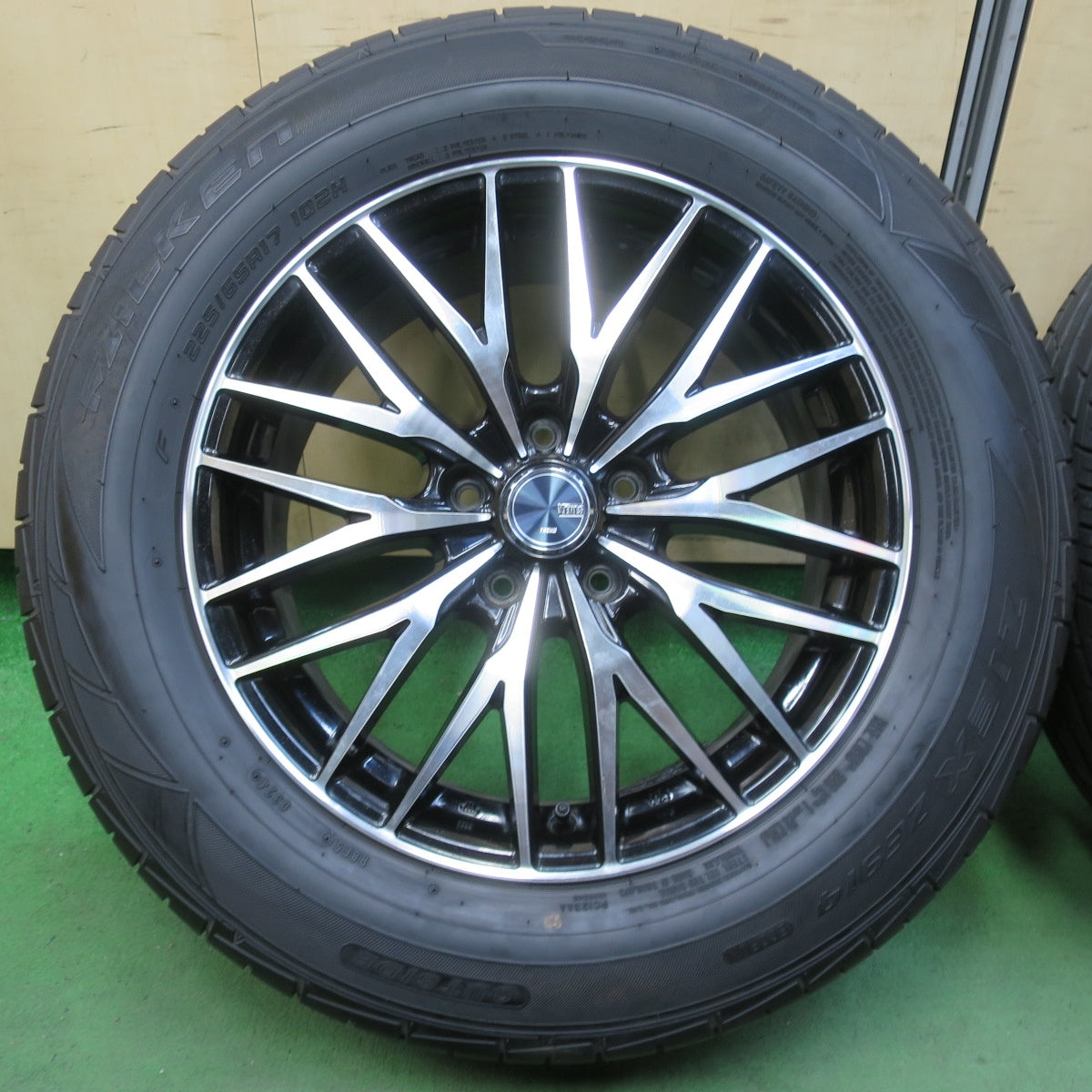 バリ溝!24年!9.5分★225/65R17 ファルケン ZIEX ZE914 VENES TREAD ヴェネス トレッド 17インチ PCD114.3/5H★5042605イノ