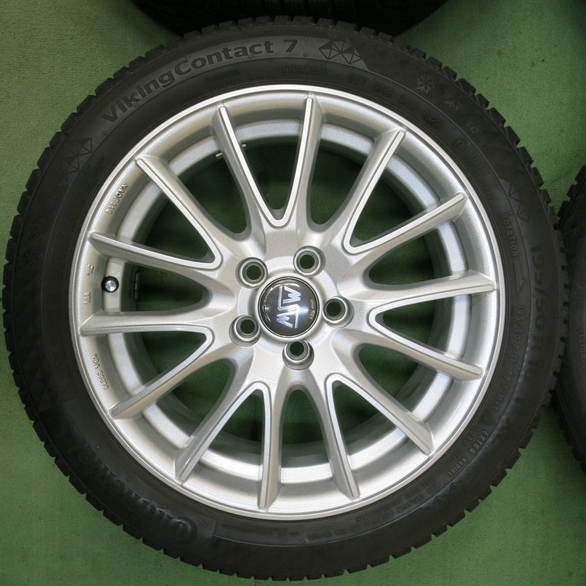 バリ溝!キレイ!9分★ワーゲン 等 MSW 86 O・Z 195/50R16 スタッドレス コンチネンタル バイキングコンタクト7 OZ 16インチ PCD100/5H★5050204SYス