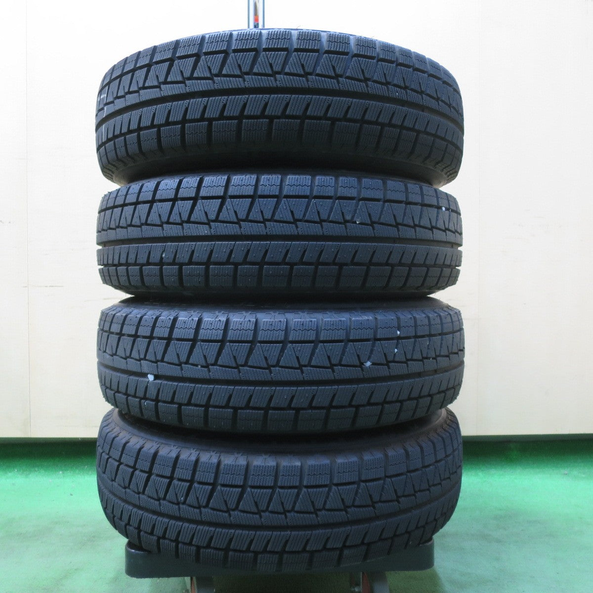 バリ溝!22年!キレイ!ほぼ10分★スタッドレス 175/70R14 ブリヂストン アイスパートナー2 PREO プレオ 14インチ PCD100/4H★5042502イス
