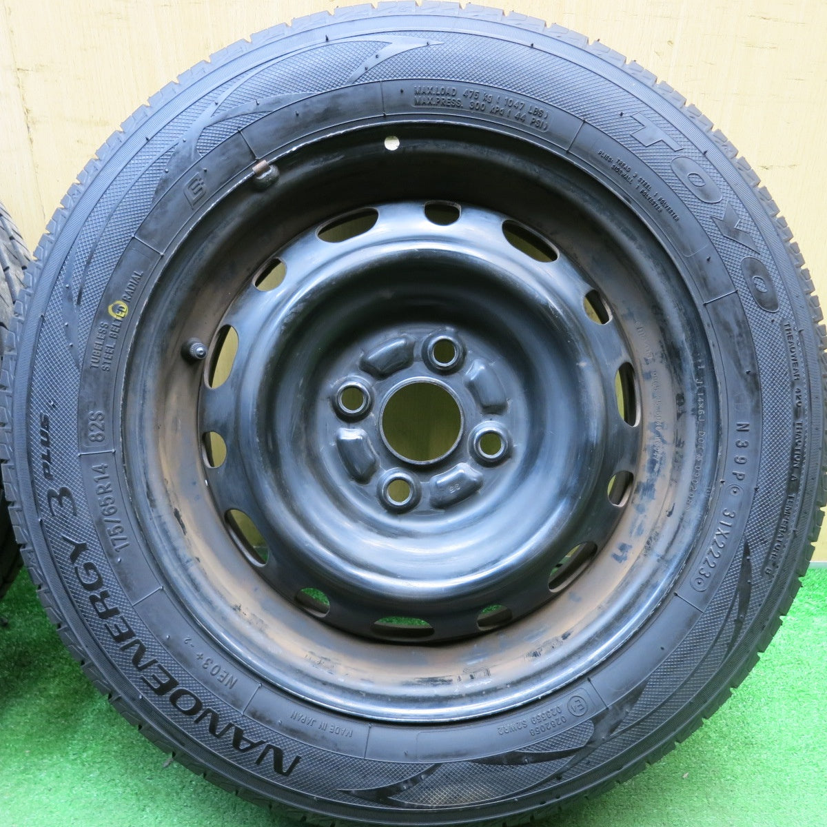バリ溝!23年!9.5分★マツダ デミオ 純正 スチール 175/65R14 トーヨー ナノエナジー3 プラス 14インチ PCD100/4H★5062813HAノ