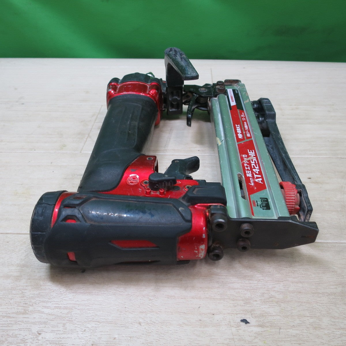 ☆マキタ 4mm 高圧 エア タッカ AT425HE タッカー エアー ツール 工具 makita☆
