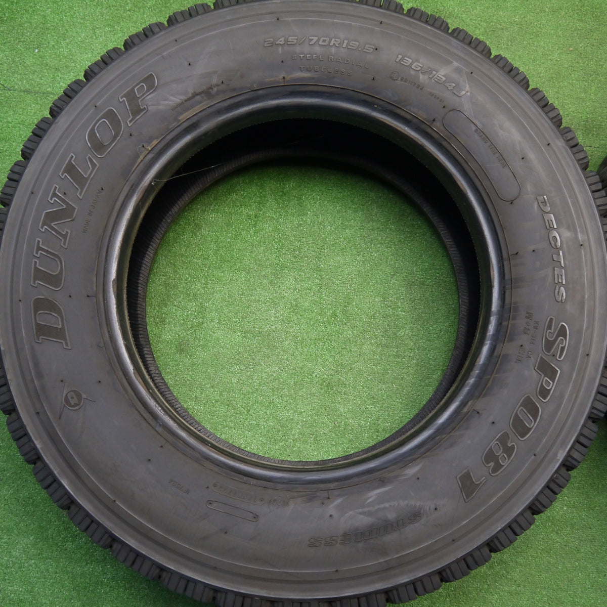4本価格!23年★トラック タイヤ 245/70R19.5 136/134J スタッドレス ダンロップ デクテス SP081 19.5インチ★5111407Hスタ