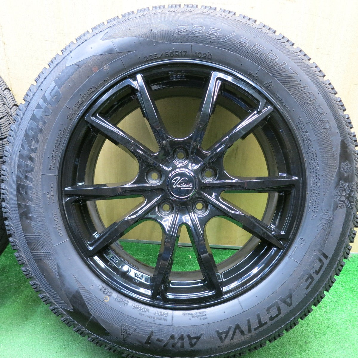 バリ溝!22年!ほぼ10分★スタッドレス 225/65R17 ナンカン アイスアクティバ AW-1 Verthandi ヴェルサンディ ヴェルザンディ 17インチ PCD114.3/5H★5051108HAス