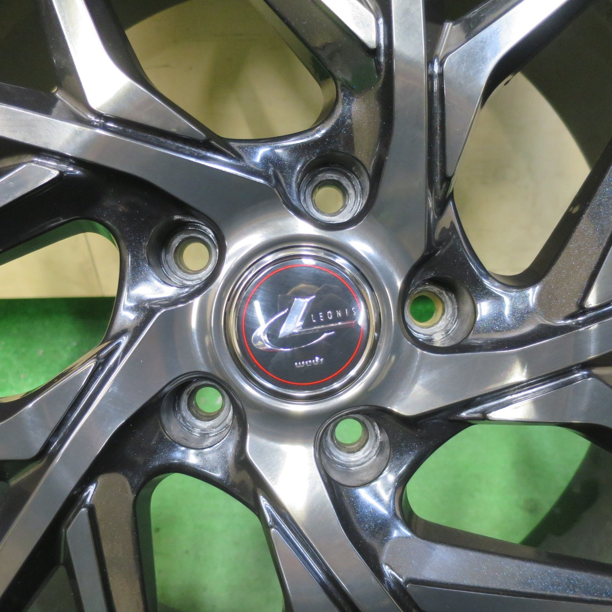 バリ溝!23年!キレイ!9.5分★LEONIS IT 225/55R19 トーヨー プロクセス CL1 SUV レオニス 19インチ PCD114.3/5H★5053004TTノ