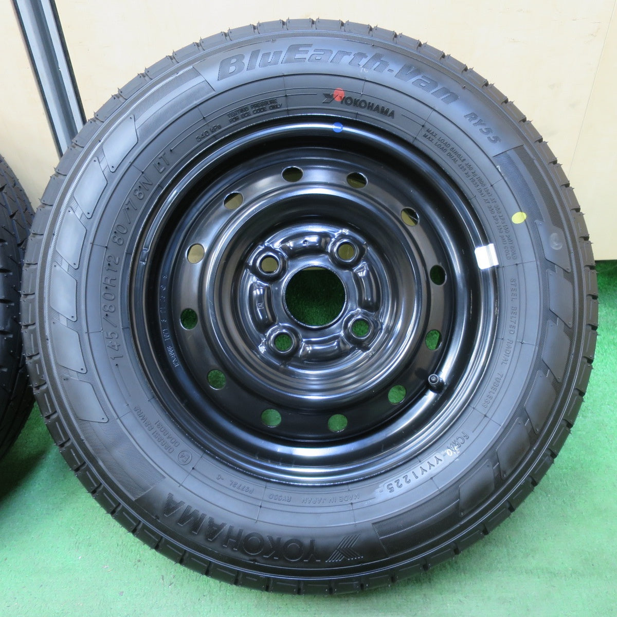 新車外し!25年★スズキ エブリイ バン 純正 スチール 145/80R12 80/78N ヨコハマ BluEarth-Van RY55 RY55D 12インチ PCD100/4H★5071103イノ