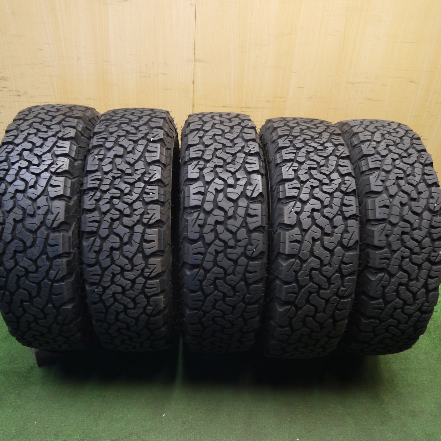 バリ溝!キレイ!9分!5本!スペア未使用★DELTA FORCE OVAL 215/70R16 100/97R BFグッドリッチ All-Terrain T/A KO2 16インチ デルタフォース オーバル PCD139.7/5H★6031106Hノ