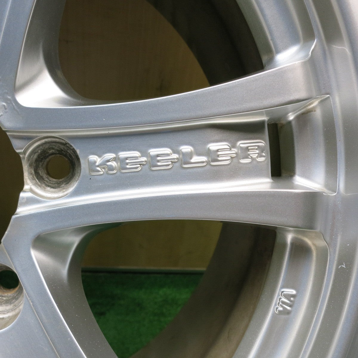 バリ溝!9分★KEELER 265/65R17 スタッドレス ブリヂストン ブリザック DM-V3 キーラー 17インチ PCD139.7/6H★5091404HAス