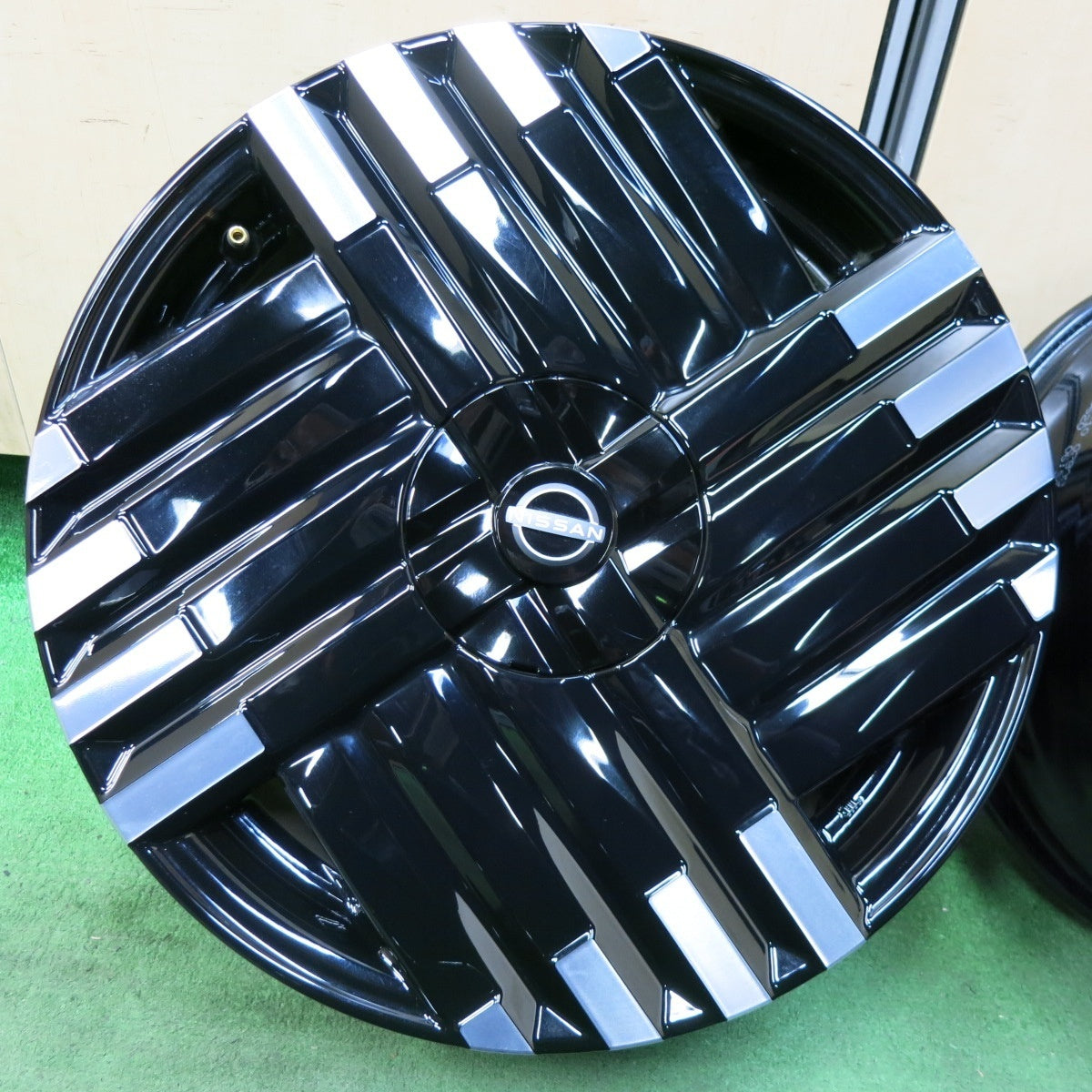 キレイ★日産 E13 ノート オーラ 純正 ホイール 17インチ AURA 17×6.5J PCD100/4H★4121101SYホ
