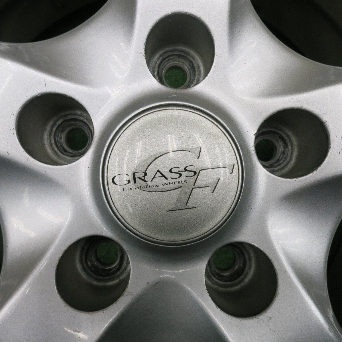 超バリ溝!23年!キレイ!9.5分以上★スタッドレス 195/65R15 ダンロップ ウインターマックス WM02 GRASS グラス 15インチ PCD114.3/5H★4111507NJス