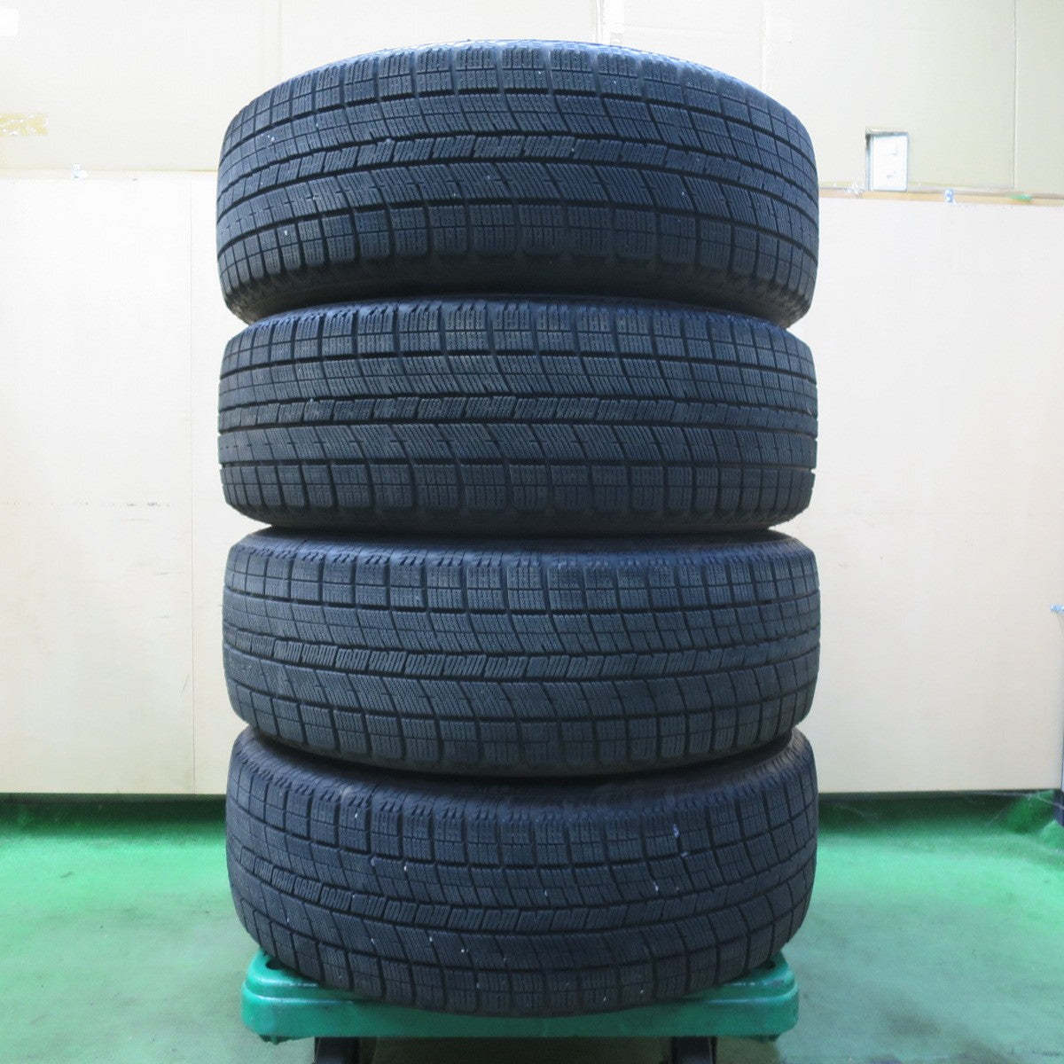バリ溝!23年!キレイ!9分★スタッドレス 225/65R17 ナンカン アイスアクティバ AW-1 EMBELY 17インチ PCD114.3/5H★5093016イス