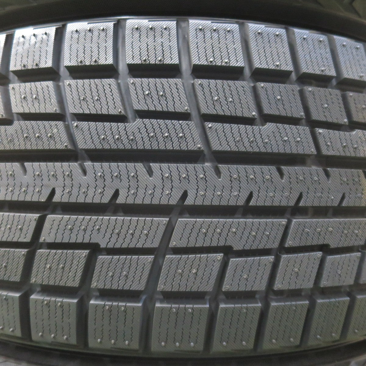 未使用!24年★スタッドレス 225/55R18 ヨコハマ アイスガード iG52C タイヤ 18インチ ZR-V エクストレイル アウトランダー エクリプスクロス デリカ D:5 等★6012706イスタ