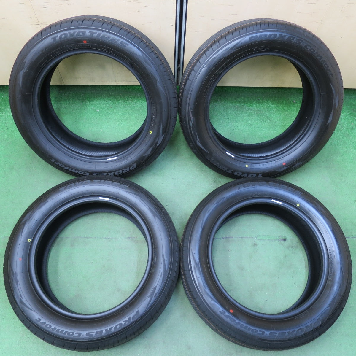 新車外し!24年★225/60R18 トーヨー プロクセス Comfort タイヤ 18インチ 40系 アルファード ヴェルファイア ハリアー等★5050204イノタ