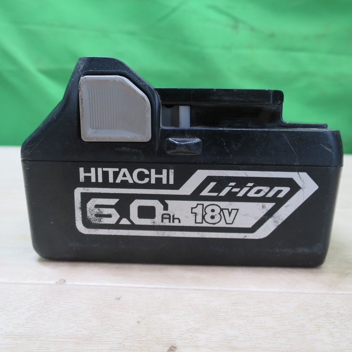 バッテリー2個付☆日立 コードレス インパクトレンチ WR18DBDL 電動 工具 充電式 18V ケース 付き HITACHI☆