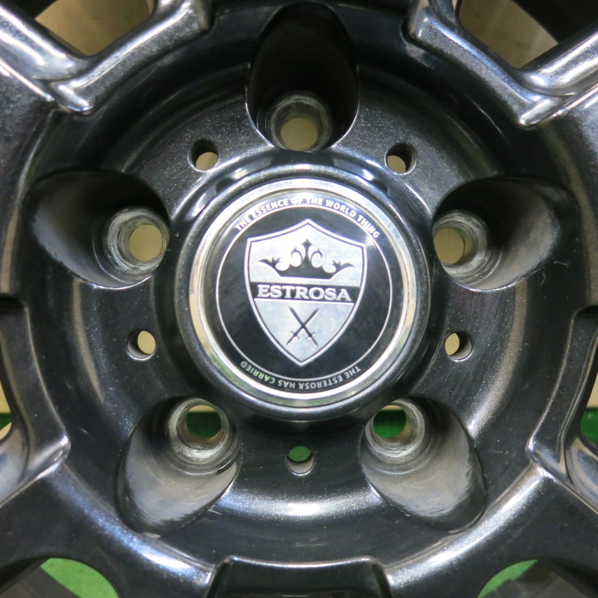 キレイ★スタッドレス 235/50R18 ダンロップ ウインターマックス WM02 ESTROSA エステローザ 18インチ PCD114.3/5H★5082602SKス