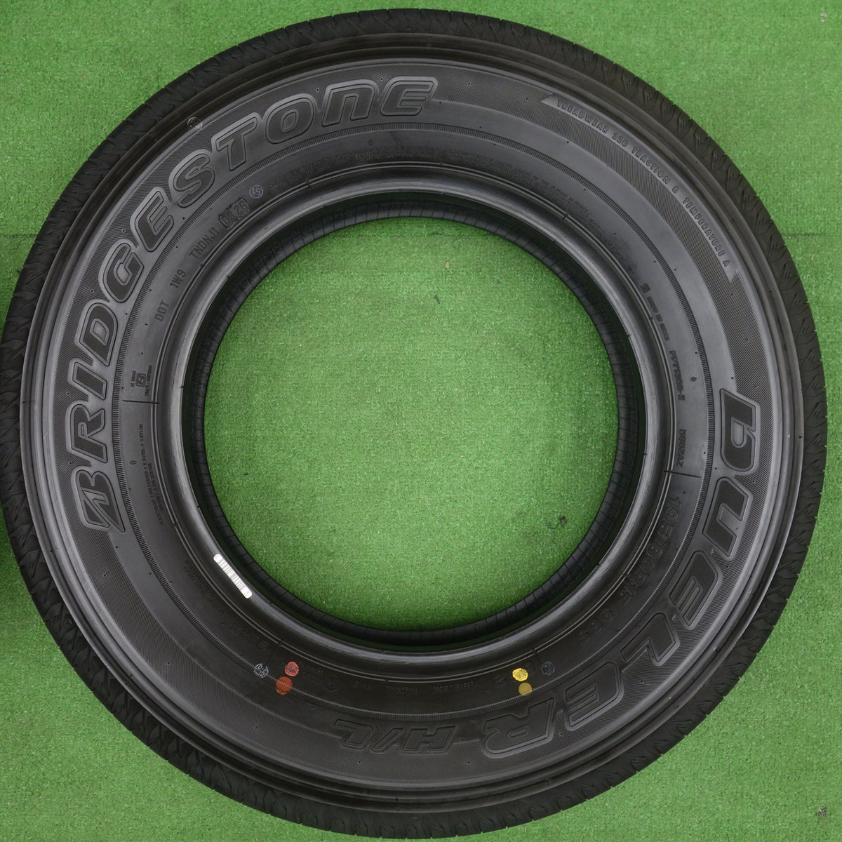 新車外し!26年◎195/80R15 ブリヂストン デューラー H/L 852 DUELER タイヤ 15インチ ジムニーシエラ ジムニーノマド 等◎6081004KTノタ