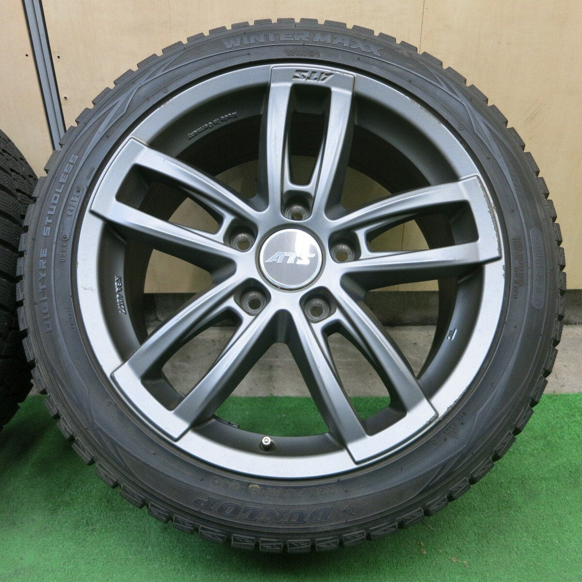 バリ溝!9分★ポルシェ 等 ATS 235/45R18 スタッドレス ダンロップ ウインターマックス WM01 18インチ PCD130/5H★4061801ナス