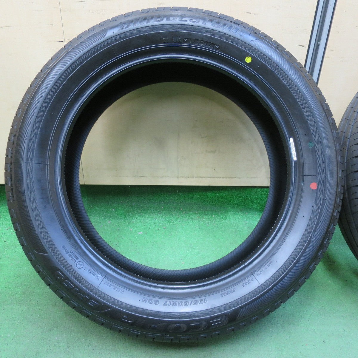 新車外し!25年★195/60R17 ブリヂストン エコピア EP150 タイヤ 17インチ 60 プリウス ロッキー ライズ 等★5042811イノタ