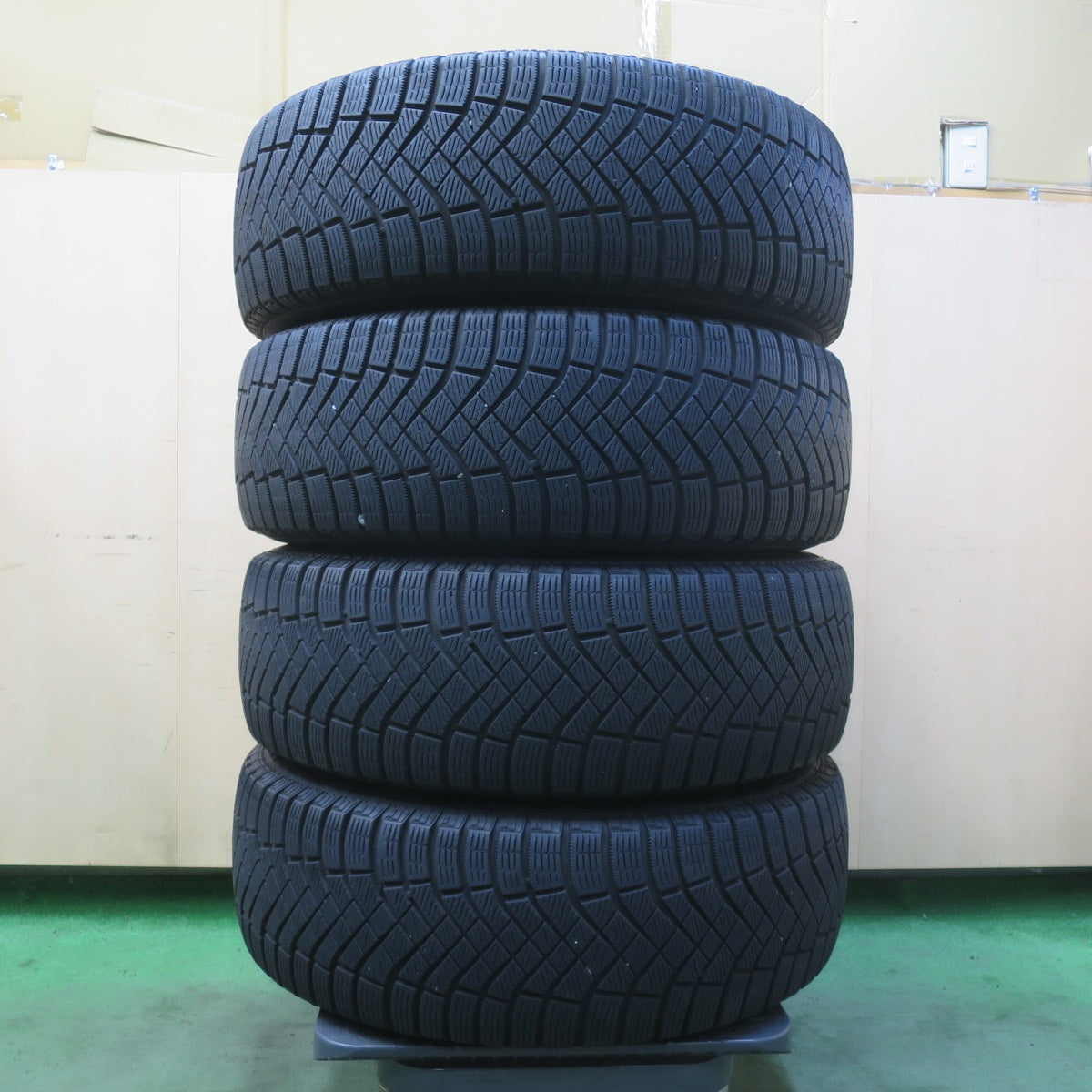 キレイ★RAYS gram LIGHTS GL-57ANA 235/55R18 スタッドレス ピレリ アイス ゼロ R レイズ グラムライツ 18インチ PCD114.3/5H★6052709イス